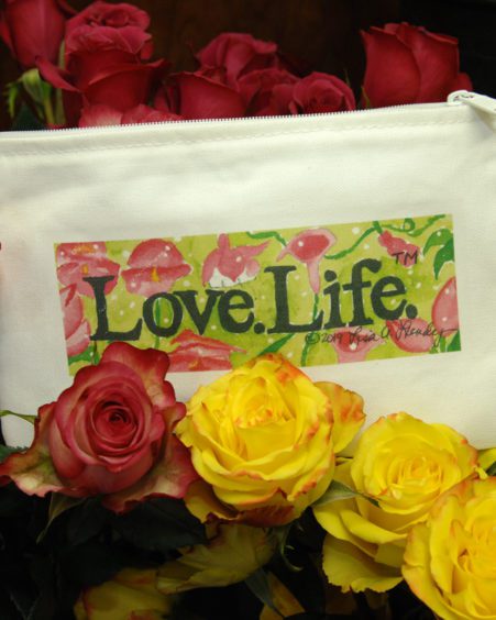 Love-Life-in-the-Flowers